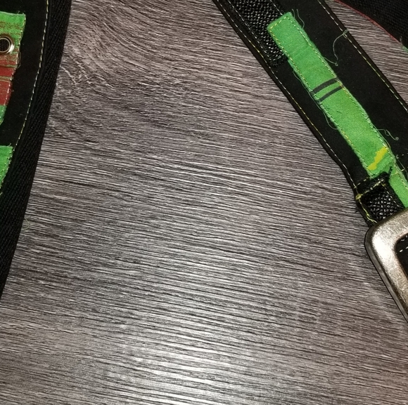 AVENTURE DES TOILES ARTIST PAINTED BELT
AVENTURES - Picture 2 of 10